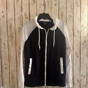 Men Medium lightweight black and white Hoodie